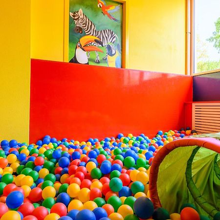 Summio Landgoed Het Grote Zand Hotel Hooghalen Екстериор снимка